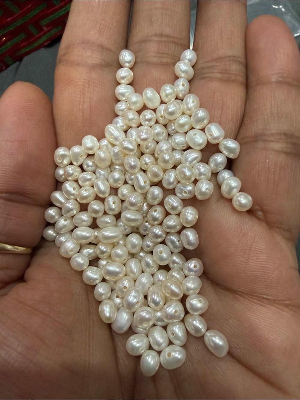 90pcs Freshwater Pearl Beads - White Pearlescent Drilled Beads
